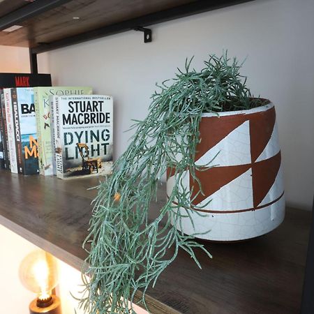Birmingham Necairport Interchange Shortstay Homebase エクステリア 写真