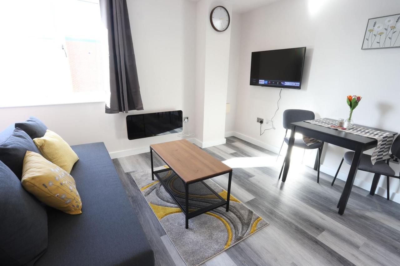 Birmingham Necairport Interchange Shortstay Homebase エクステリア 写真